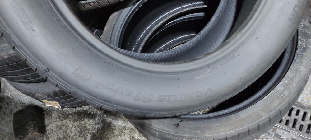 Pneus 255/50/19 semi novos