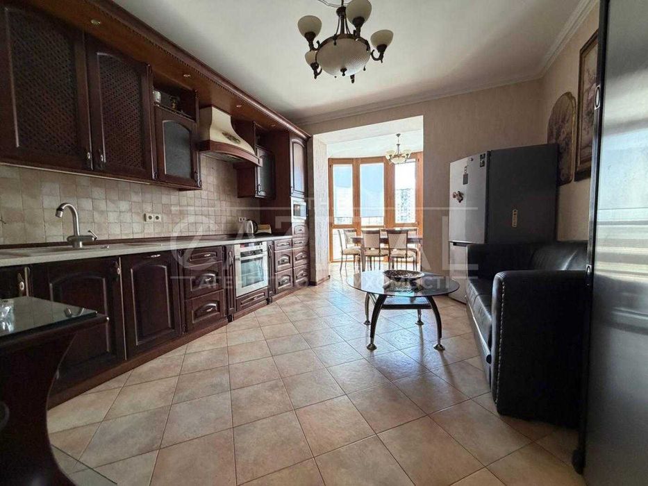 Apartment in Kyiv, Obolon - View 5