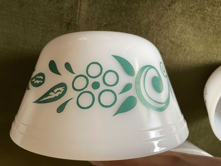 Conjunto de 5 taças, saladeiras em vidro
