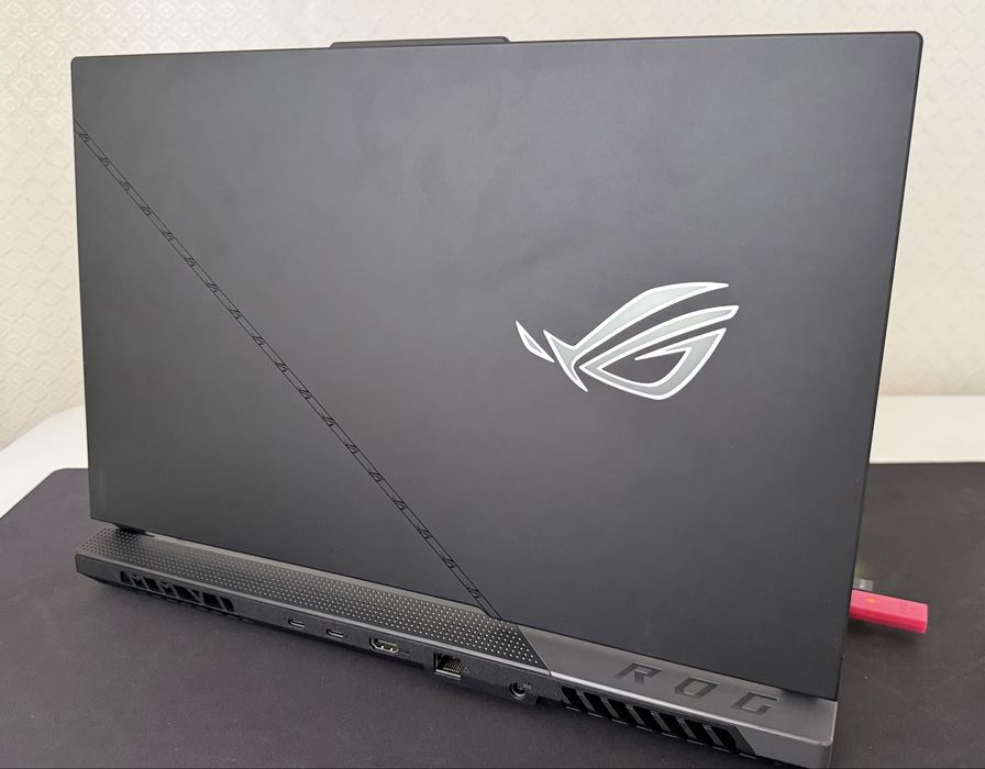 Asus Rog Strix Scar G17