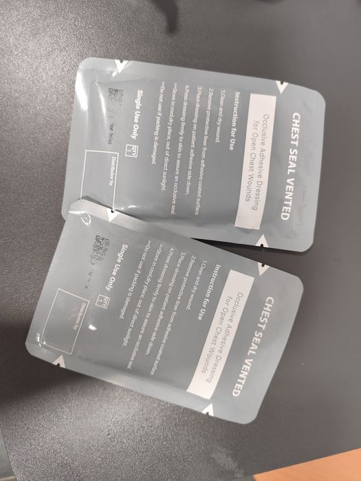 Бандажі 6 шт нові, 2 Оклюзійні наліпки в подарунок