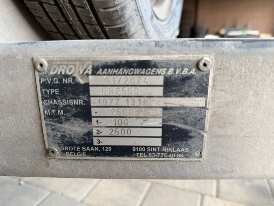 Прицеп 3500 4 колеса 2 осі