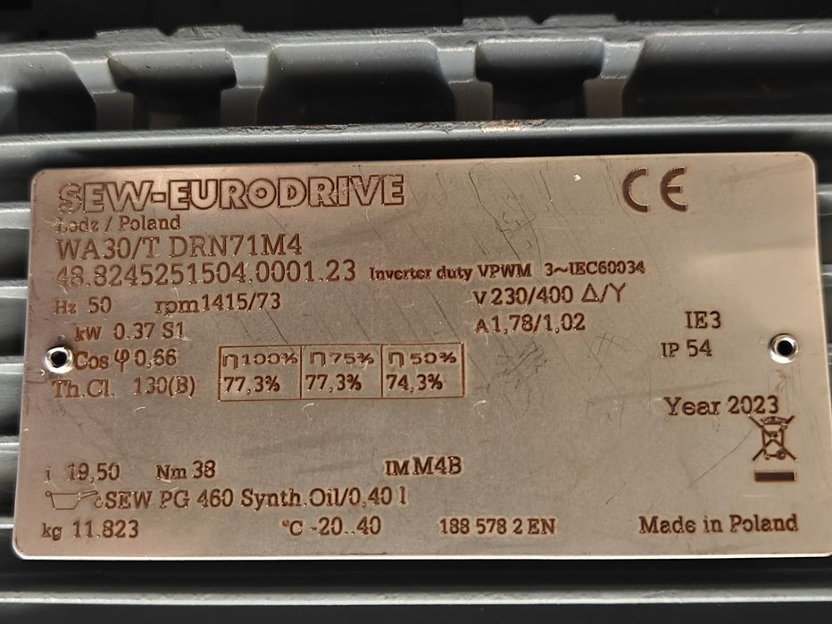 Motoreduktor rkątowy Nowy