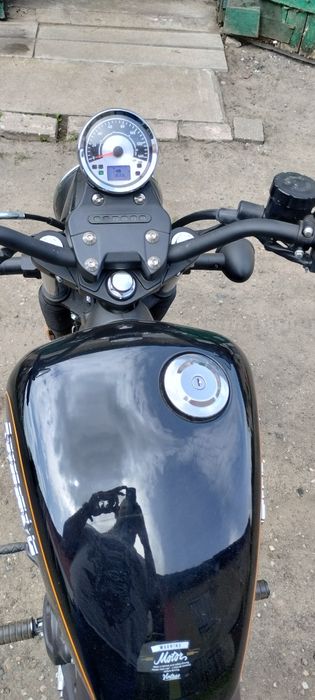 Junak M12 Cafe 125