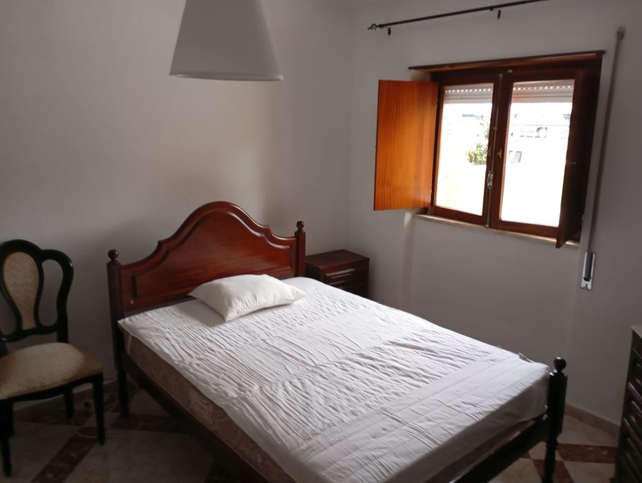 Alugo quartos em Elvas