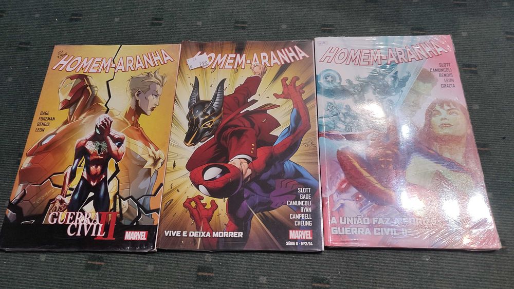 3 livros BD Marvel Homem-Aranha