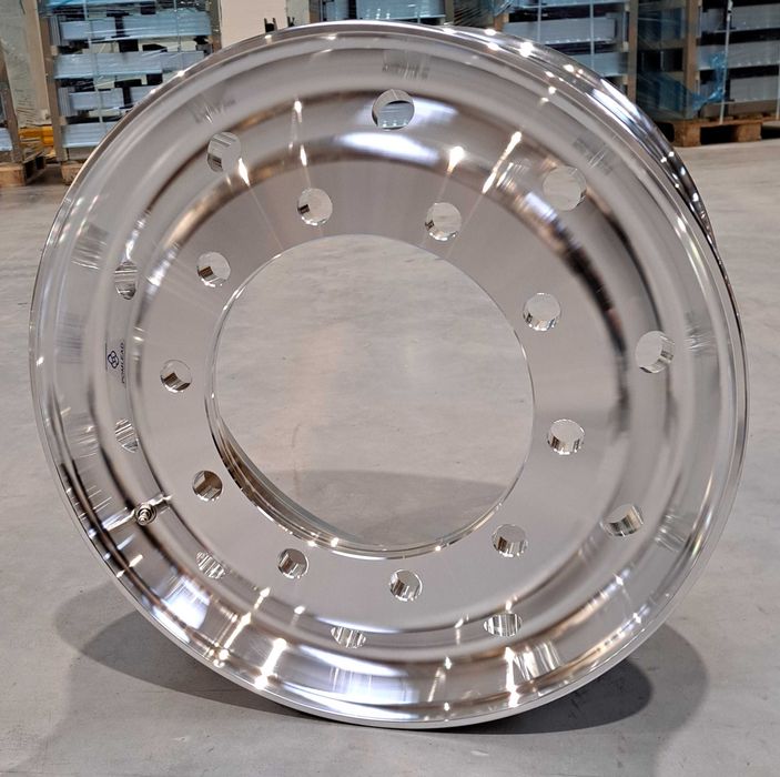 Felga aluminiowa POMLEAD 22,5x11,75 ET120 Diamond Cut otw. 26mm