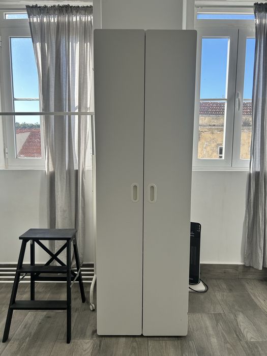 Roupeiro Pequeno IKEA