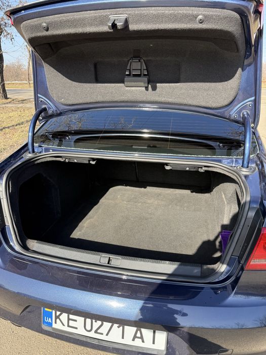 Volkswagen Passat Офіційний