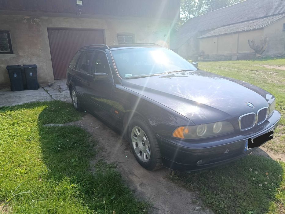 Samochód BME E39 2001r