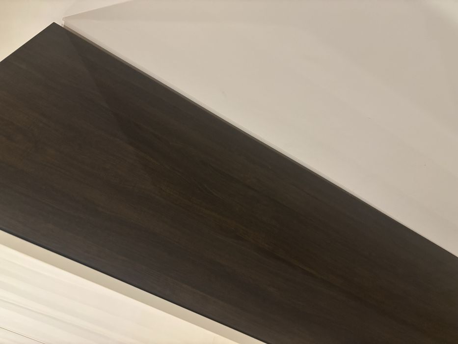 Wysoka zabudowa, komoda