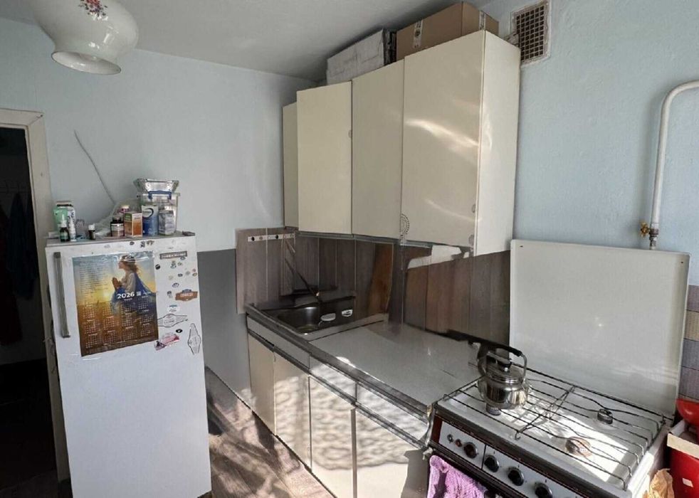 Продається двокімнатна квартира в самому центрі Гнівані
