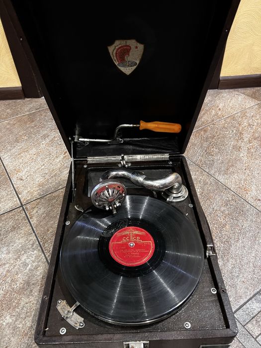 Патіфон в робочому станіСССР