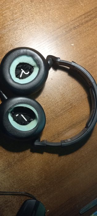 Студійні навушники AKG K182