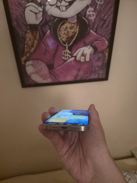 Iphone 15 pro 128gb/ 8 gb ram
