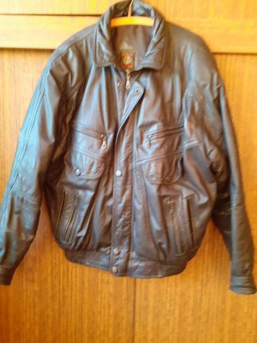 Шкіряні куртки,зимове пальто та туфлі