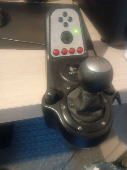 Kierownica Logitech G27
