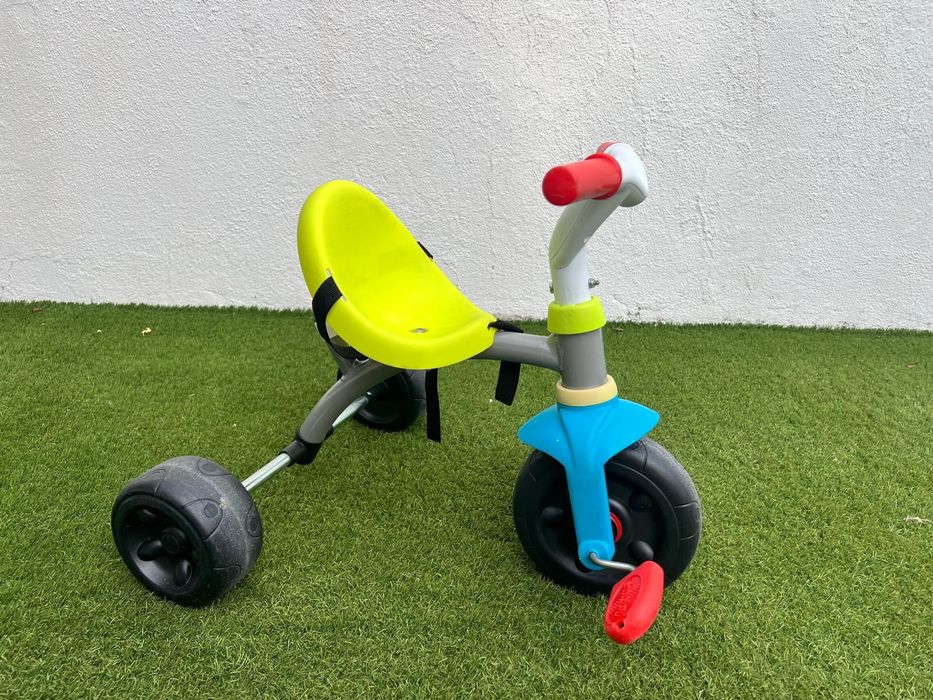 Triciclo Smoby para crianças