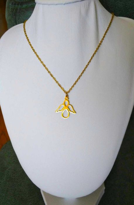 Colar Aço Dourado c/ Anjo Pequeno NOVO