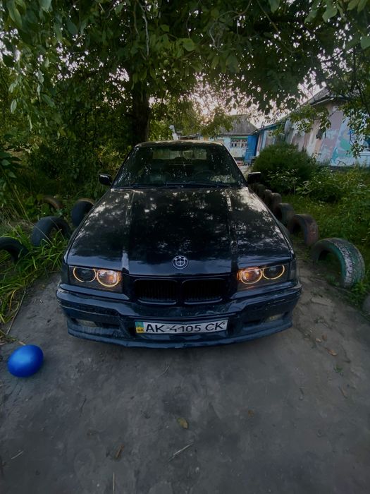 Продам Bmw e36.