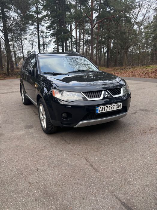 Mitsubishi Outlander XL продам