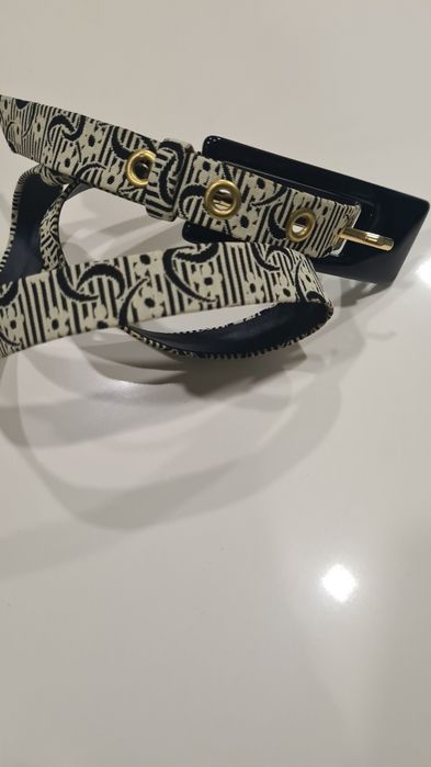 Cintos vintage. Preço unitário.