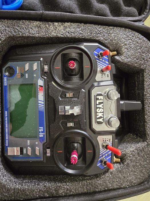 Radio Transmissor Flysky FS-I6 + Mala