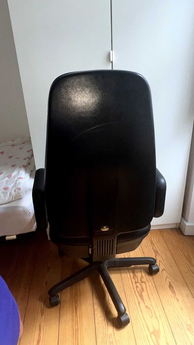 Cadeira de escritório vintage em couro - Office chair leather