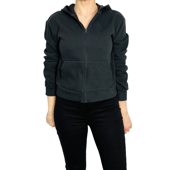 Granatowa bluza z kapturem i zamkiem S 36