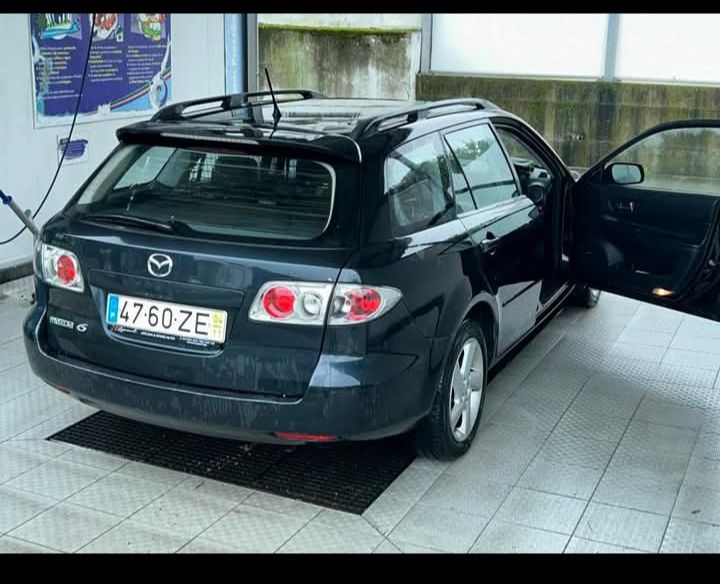 Vendo  Mazda em boas condições