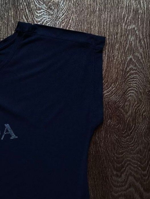 Синяя женская футболка свитшот худи Prada Milano размер M