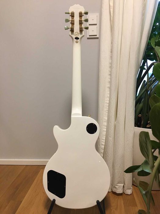 Epiphone Les Paul Studio Alpine White 2016 Китай, в кейсе J & D