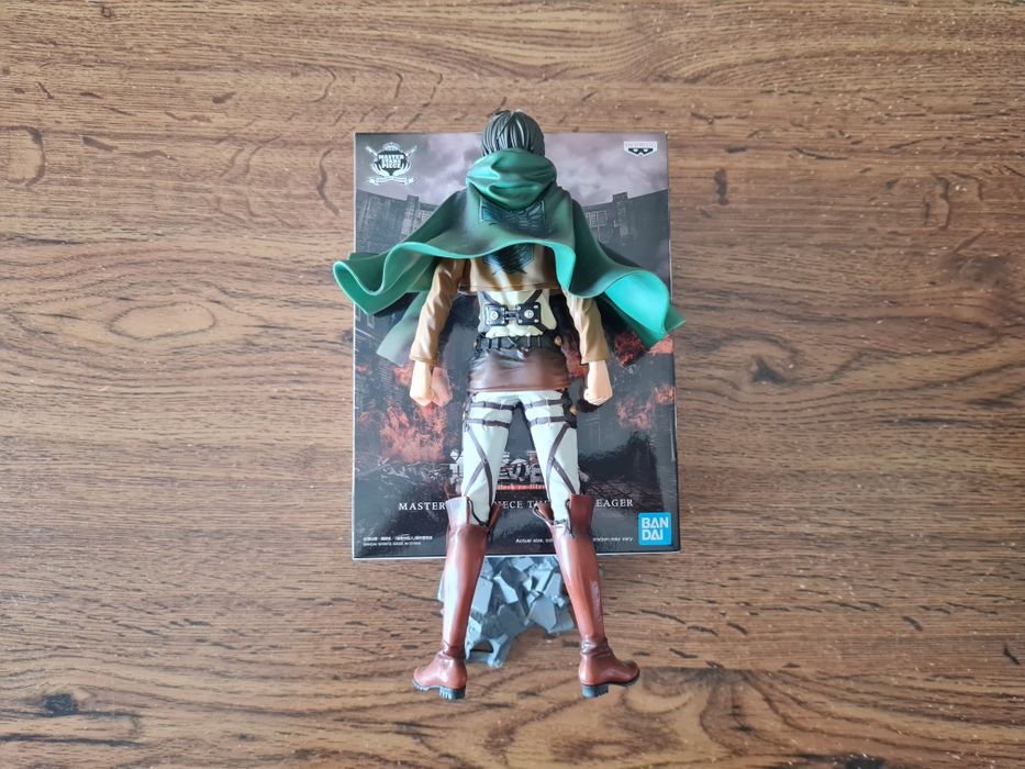 Figura Eren Attack on Titan Banpresto