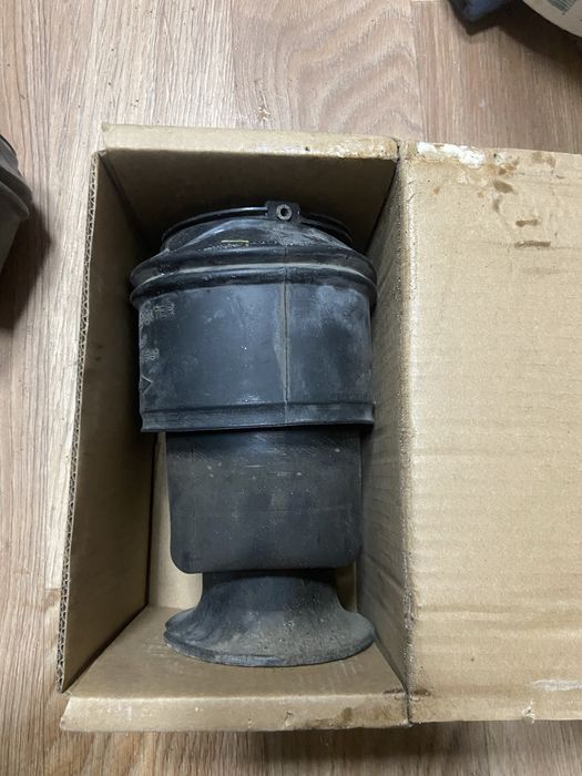 Пеевмоподушка Сітроен Гранд Пікассо С4