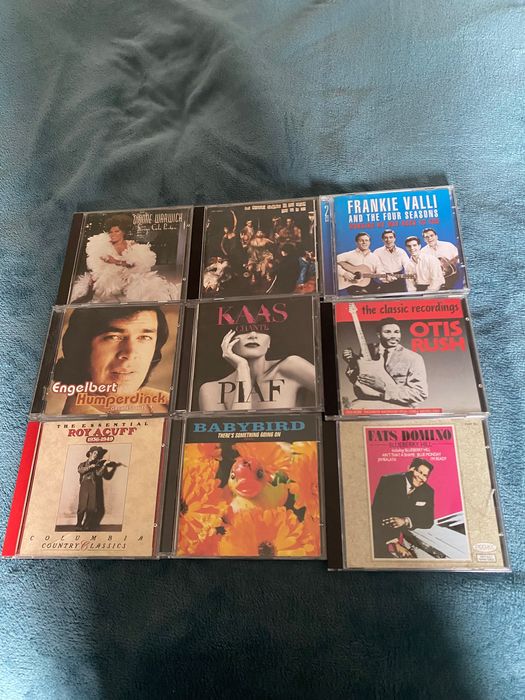 CDs variados de musica