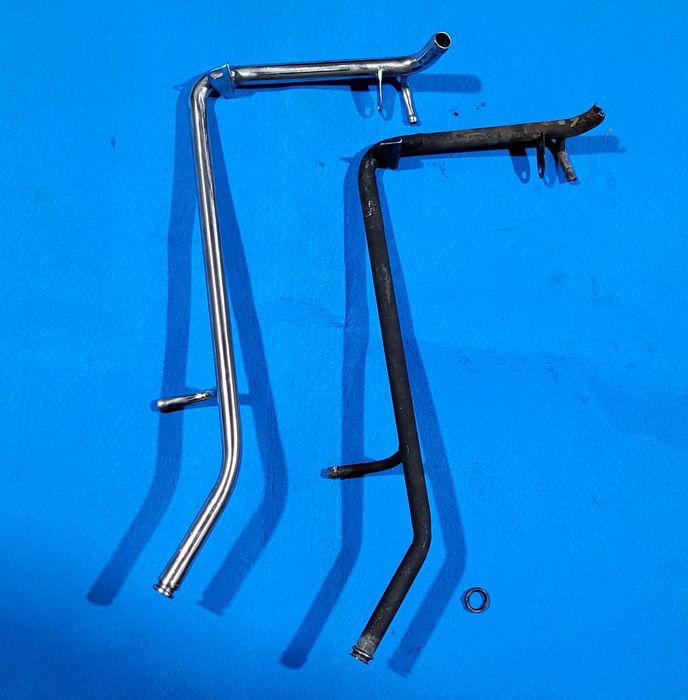Mitsubishi  V20 tubo água