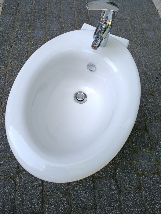 Bidet, bateria, korek, syfon