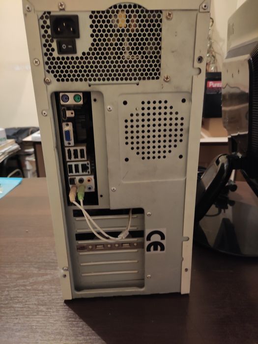 Продам комп'ютер з LSD монітором 19"