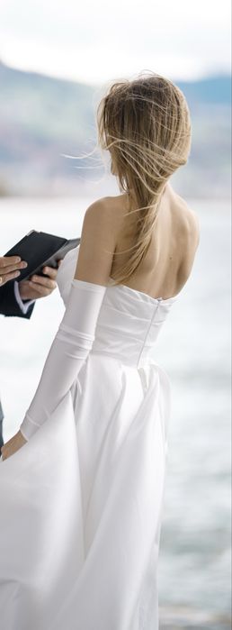 Elegancka suknia ślubna