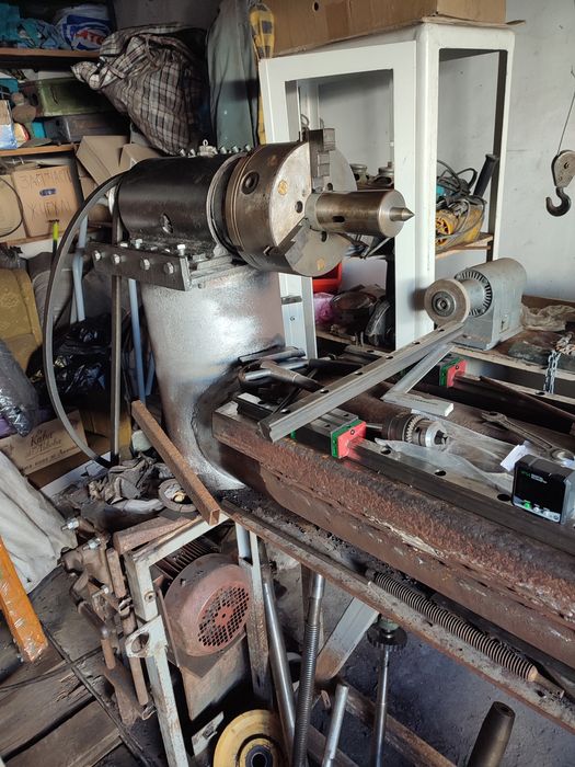 Поможіть з інструментом закінчити станок по металу.