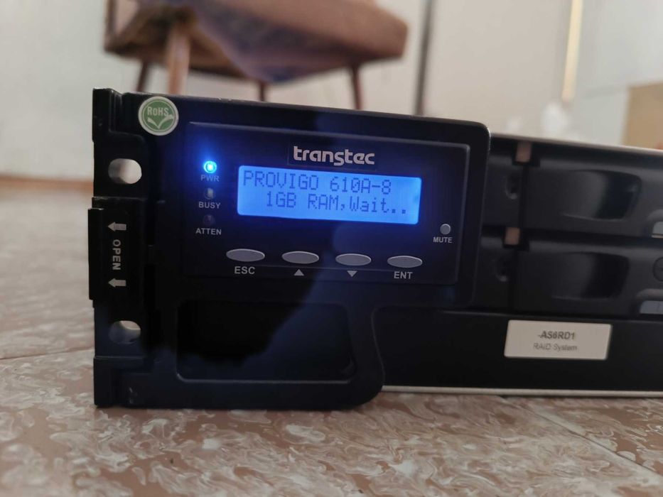 СХД Infortrend,Transtec на 8 дисків SATA II и III, SAS