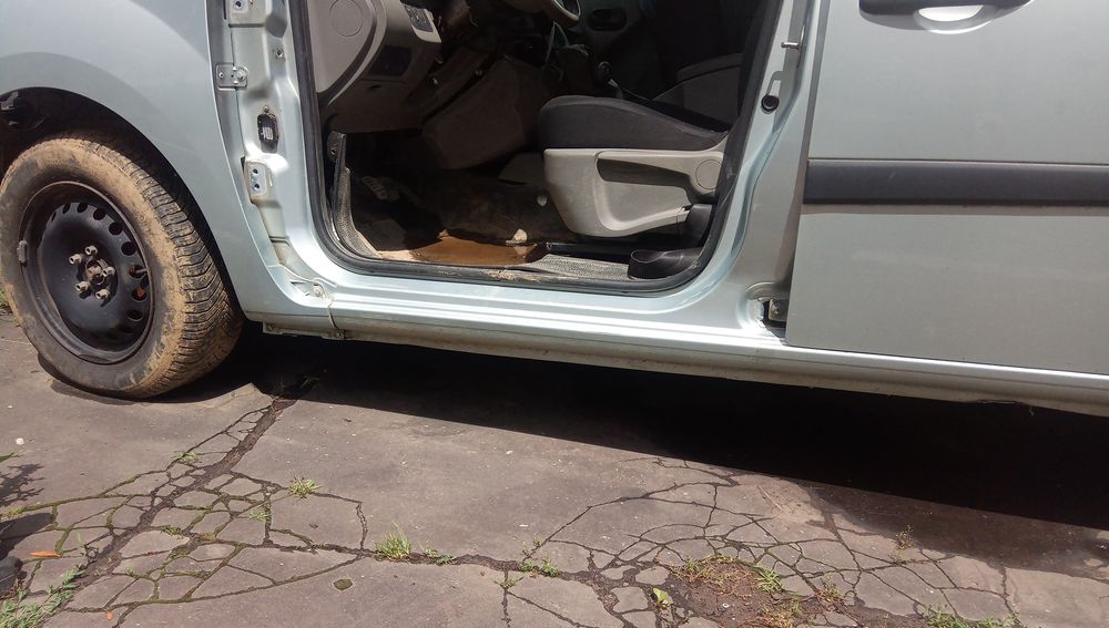 Prog slupek cwiartka kangoo ii 2 citan lewy