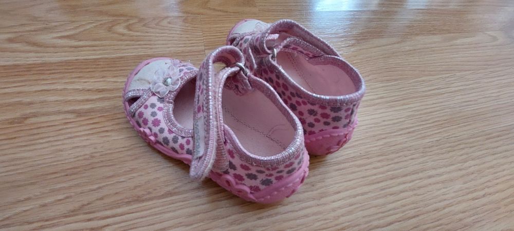 Buty dziecięce 22