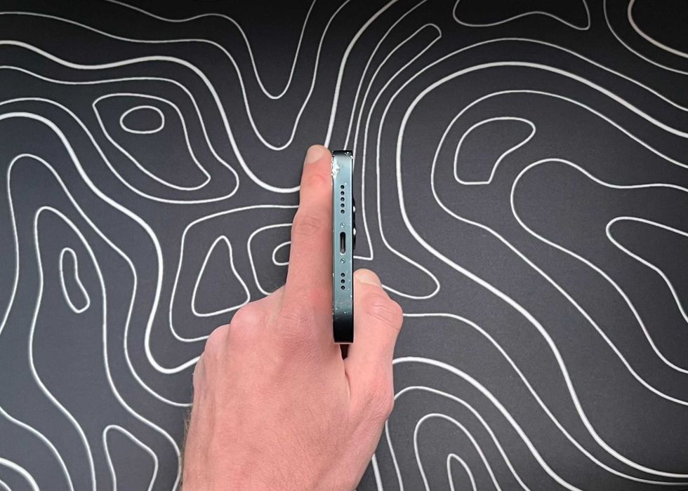 Замечательный - iPhone 13 - 128 гб - 88% АКБ - NEVERLOCK - MIDNIGHT