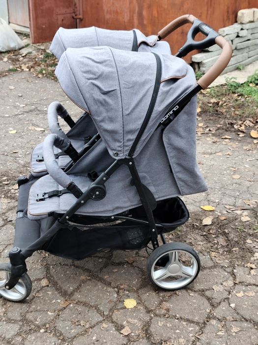 Продається візок для двійні , все працює, є сліди  експлуатації