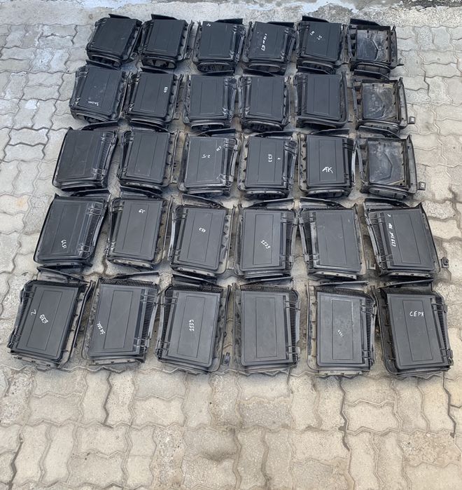 Клапані кришки Бмв Розборка лапи мотора маслостакан