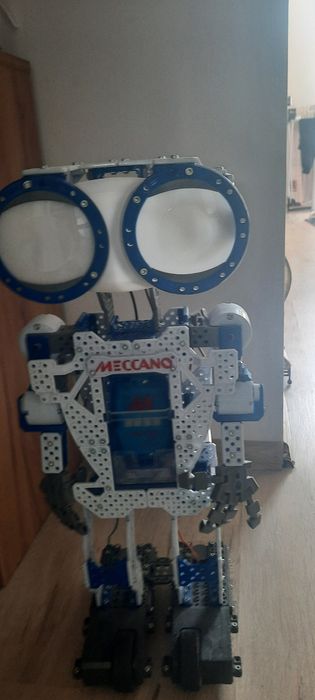 Robot macamoid zabawka