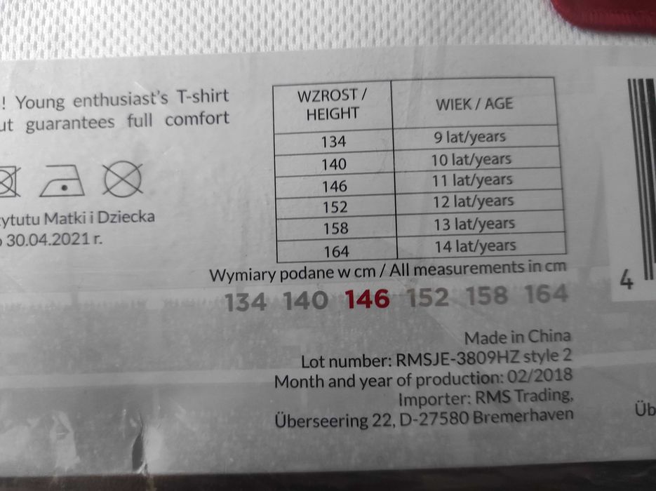 T-shirt rozm 146 nowy łączy nas piłka