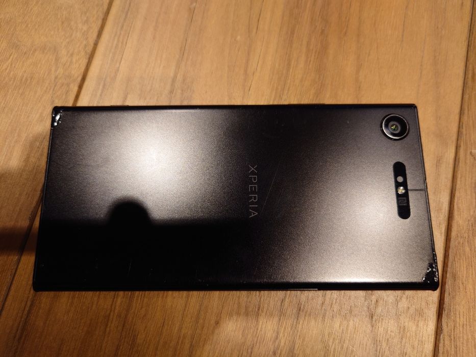 SONY Xperia XZ1 ORYGINALNE akcesoria