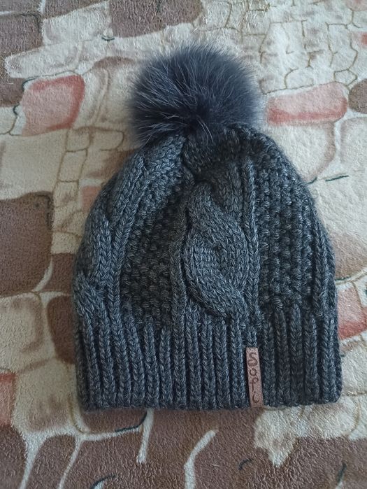 Продам шапку жіночу